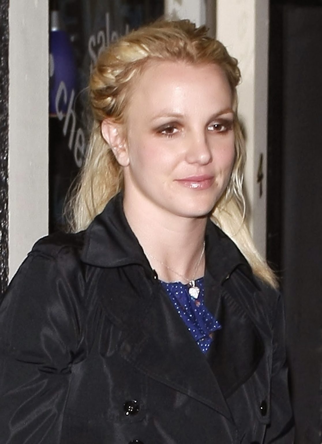 10 Times Britney Spears Caught Makeup-Less - SearchOm